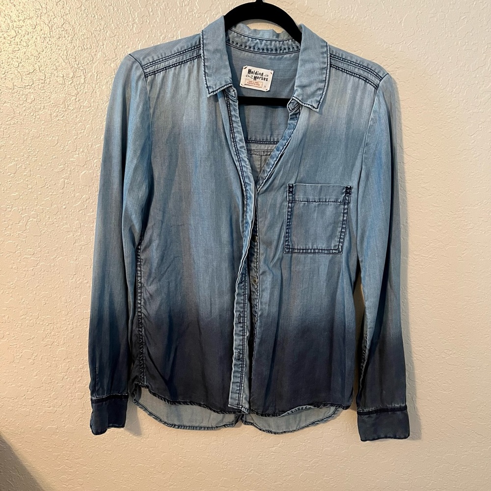 Anthropologie Holding Horses Denim Ombré Button Down Shirt Size 6